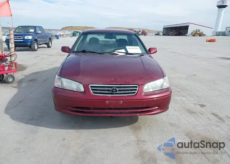 2000 Toyota Camry Le z USA, uszkodzony, nr VIN JT2BG22K2Y0511664